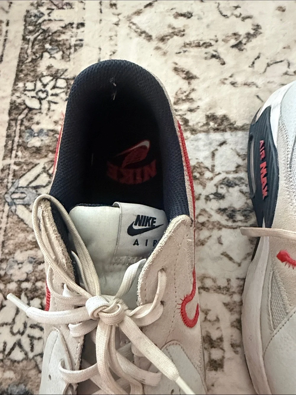 Nike Men’s White and Red Low-Top Sneakers